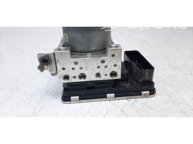 Jednotka ABS 32214773   Volvo V60 2018