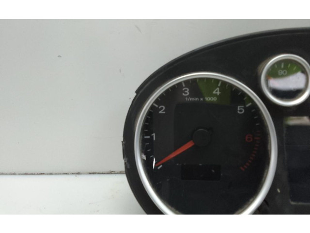 Přístrojová deska  Audi A3 S3 8P 2003 8z0920900n  