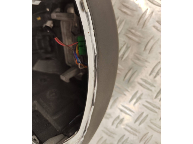 Volant Volvo V60 2015 P31250592  