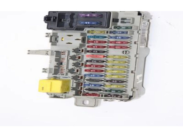   Pojistková skříňka YQE103680, YQE103680   Rover 45 2001