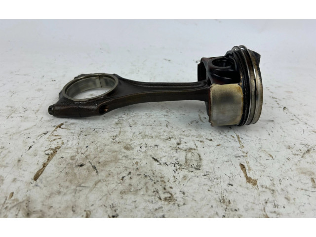 Píst R6EH   Audi A6 S6 C7 4G    Ctu 