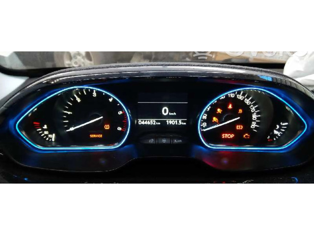Přístrojová deska  Peugeot 2008 II 2013 9810204800, E3-B2-34-4  