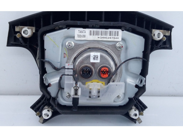 Подушка безопасности водителя G46026754, 7030A099   Mitsubishi Montero