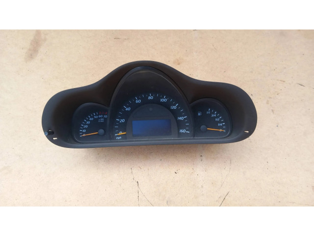 Přístrojová deska  Mercedes-Benz C W203 2005 87001439, 2035404311  