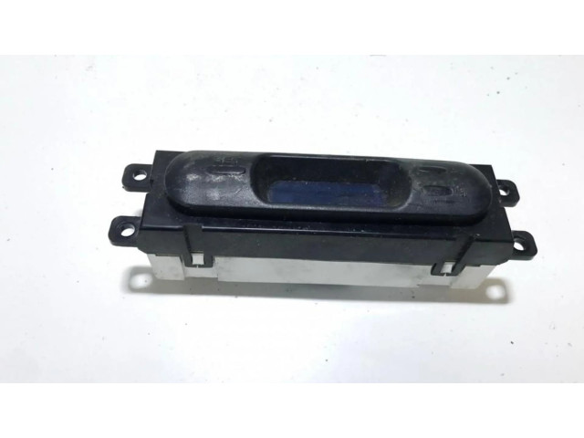 Дисплей    mr189269   Mitsubishi Colt