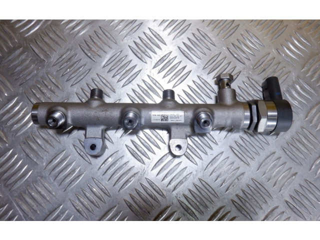 Vstřikovací lišta 059130090CT   Audi Q7 4M     
