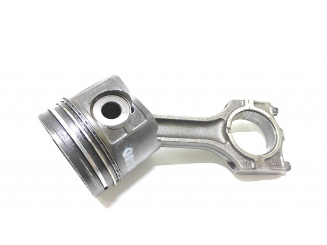 Píst    BMW 5 E39  pro naftový motor 3.0 M57 M57/DP71/430/267T/2M