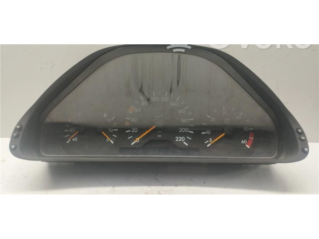 Přístrojová deska  Mercedes-Benz E AMG W210 1996 A2105408047, 0090059  