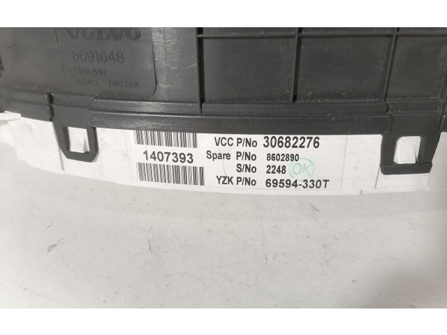 Přístrojová deska  Volvo XC90 2004 30682276  