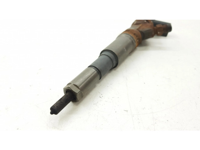 Vstřikovač 7793836   BMW 5 E60 E61  pro naftový motor 2.0  