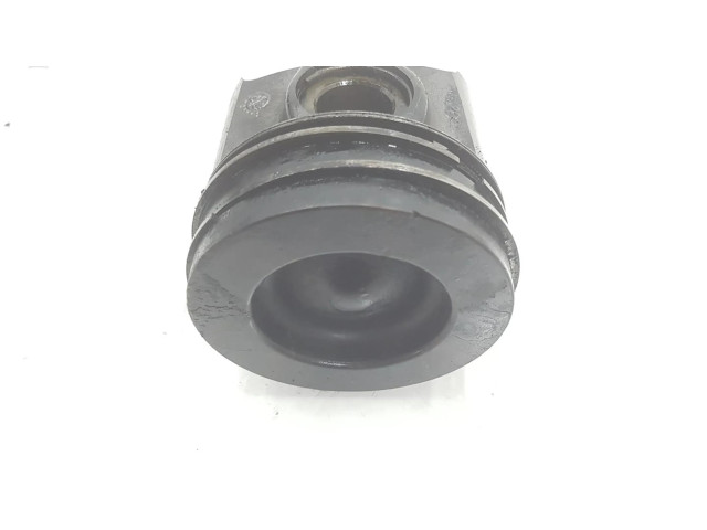 Píst 1612731880, 1511AA   Citroen SpaceTourer M  pro naftový motor 2.0  