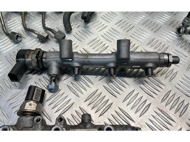 Vstřikovač 059130755BF, 0445116040   Audi A7 S7 4G    Cdu 