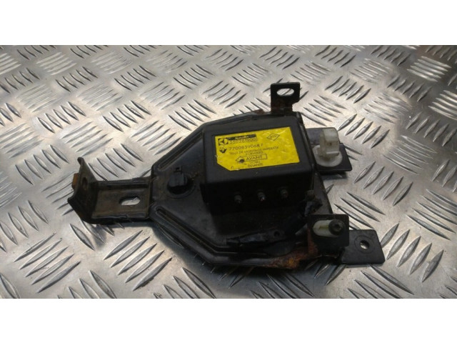 Блок подушек безопасности 7700839068F, 550261900   Renault Clio I