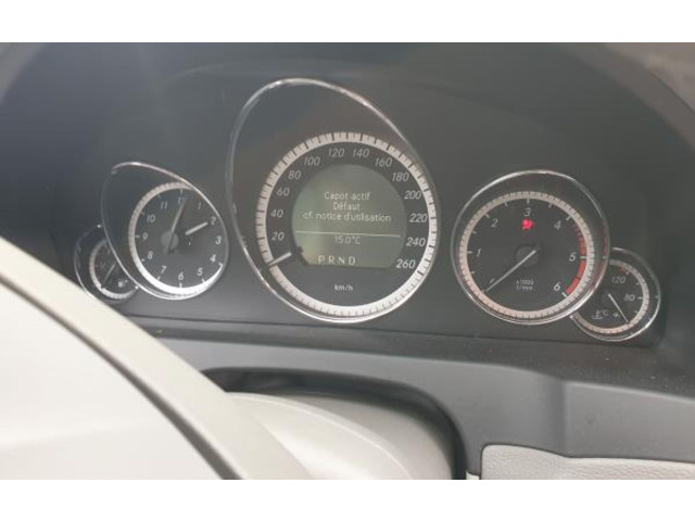 Přístrojová deska  Mercedes-Benz CLK C207 A207 2010 A2129004504, 132.257KMMARCADOS  