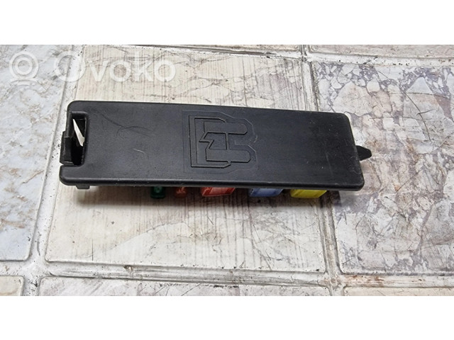 Крышка блока предохранителей 9637466280   Citroen Berlingo    