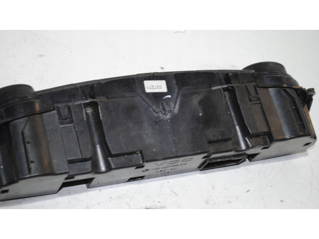 Блок управления климат-контролем 2118300385   Mercedes-Benz E W211