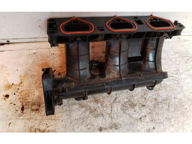 Vstřikovací lišta 140080105R   Renault Sandero I     