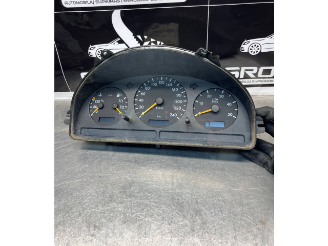 Přístrojová deska  Mercedes-Benz ML W163 2002 A1635404011  