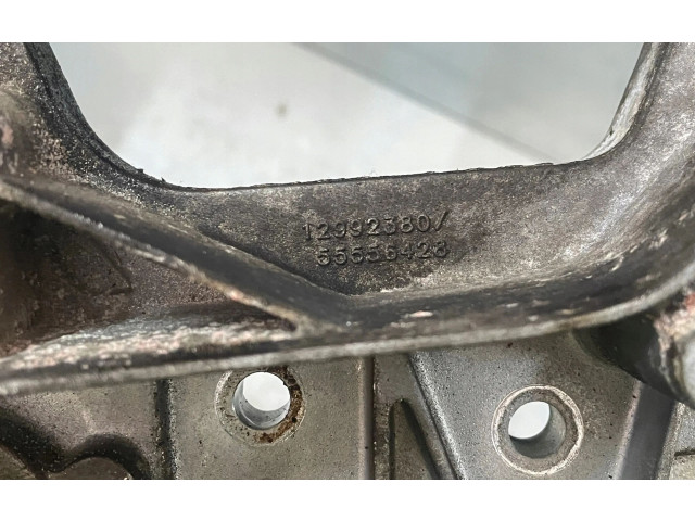 Čerpadlo oleje    Opel Astra J   