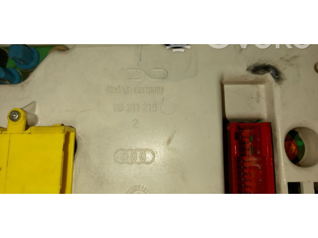 Přístrojová deska  Audi A6 S6 C4 4A 1997 88311219, 88311178  
