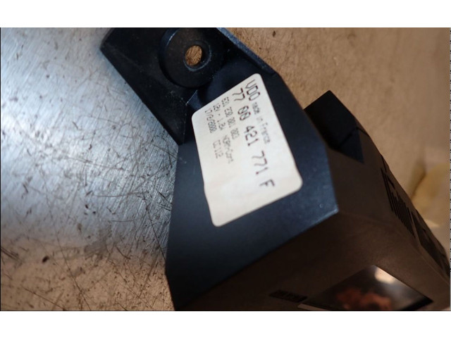 Панель приборов 7711368799   Renault Twingo I       