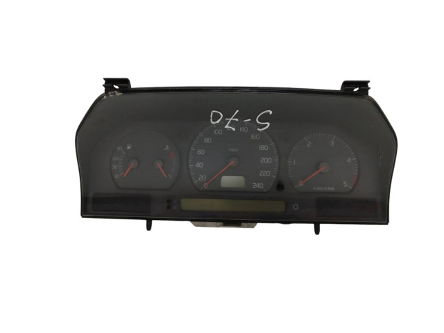 Přístrojová deska  Volvo S70  V70  V70 XC 1998 9168138, 9168386  