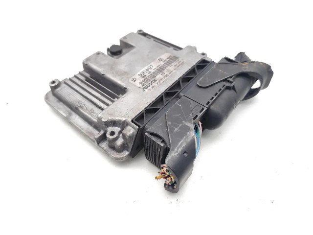 Řídící jednotka 96814427, 0281013873   Opel Antara 2008