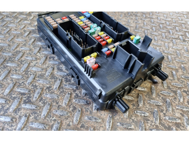   Pojistková skříňka 31682732, 31494567   Volvo XC60 2019