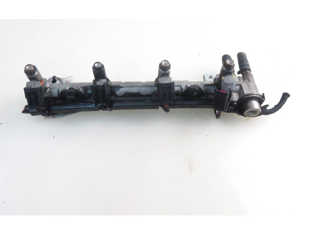 Vstřikovací lišta 036031G, 036133319AA   Volkswagen Golf IV    AXP 