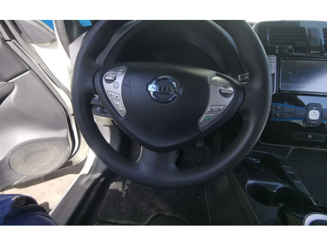 Volant Nissan Leaf I (ZE0) 2016   