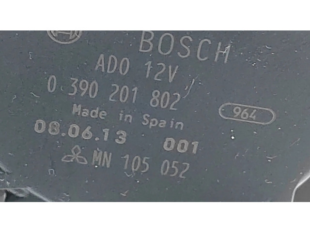 Моторчик заднего дворника MN105052, 0390201802    Mitsubishi Colt