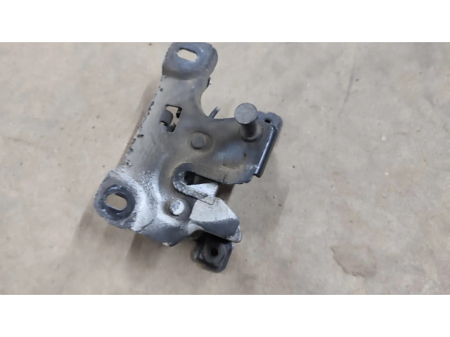 Замок капота 8L0823509B   Audi A3 S3 8L