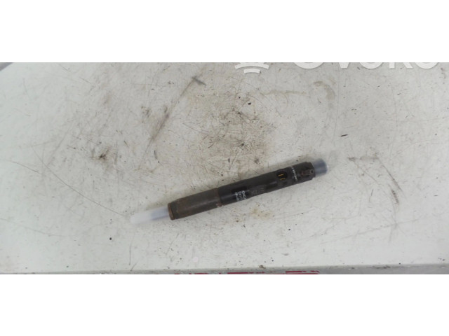 Форсунка 166000897R, 166007866R    Renault Twingo II  K9K820 
