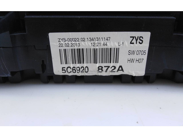 Přístrojová deska  Volkswagen Jetta VI 2013 5C6920872A, E2-A1-3-2  