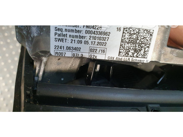 Zpětné zrcátko  BMW M3 G80 2020    