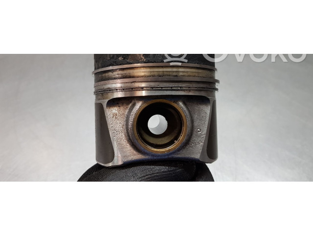  Поршень DFG 04L107065AM001, 04L105401A  Volkswagen Tiguan  
