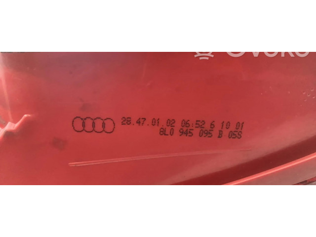 Задний фонарь левый сзади 8L0945095B    Audi A3 S3 8L   1996-2003 года