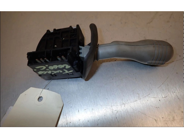 Ручка стеклоочистителей 7701046628   Renault Twingo I