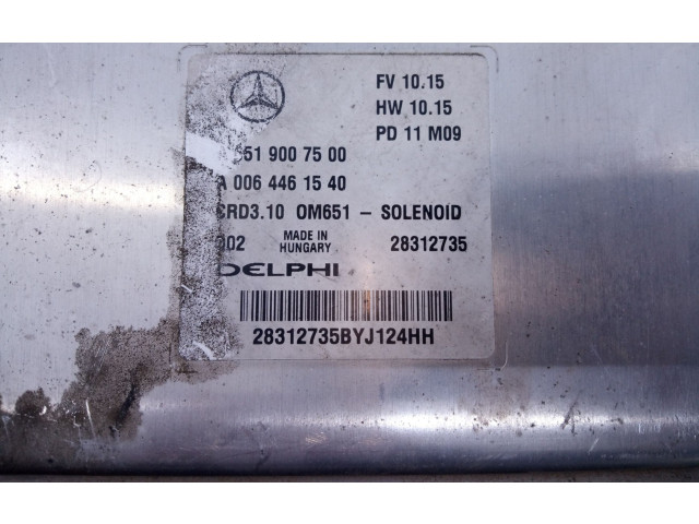 Řídící jednotka A6519007500, A0064461540   Mercedes-Benz C W204 2011