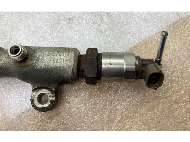 Vstřikovací lišta 238100R020, 0621   Toyota Avensis T250  pro naftový motor 2.2 2ADFHV 