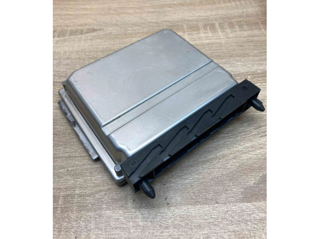 Řídící jednotka 08677708A, 0281010319   Volvo S80 2004