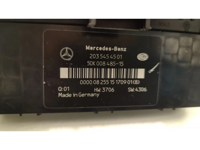 Блок предохранителей 2035454501   Mercedes-Benz CLK AMG A208 C208    