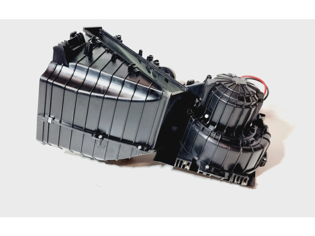 Вентилятор печки    X6553, 8T0820521F   Audi Q5 SQ5