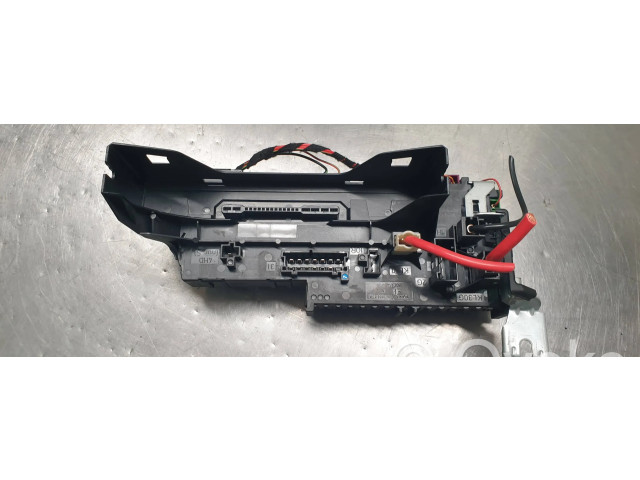   Pojistková skříňka 016706581   Mercedes-Benz E W212 2010
