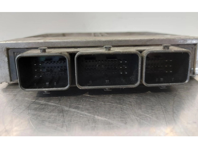 Блок управления двигателем ECU 9643134680   Peugeot 206+