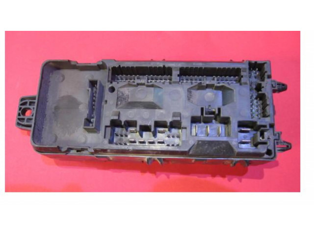 Блок предохранителей 30889989, MB953383   Volvo S40, V40    