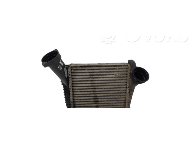 Интеркулер  7L6145803D, 608911914   Volkswagen Touareg II 