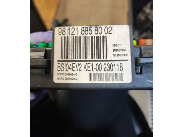 Блок предохранителей 981218858002, 28119759   Peugeot Partner    