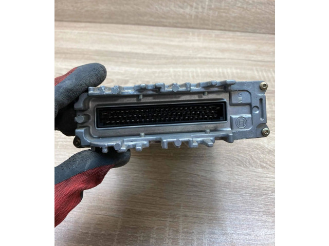Řídící jednotka 7700110648, 0281001906   Volvo S40, V40 1995