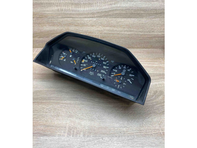 Přístrojová deska  Mercedes-Benz E W124 1993 1244407911, 110008652041  